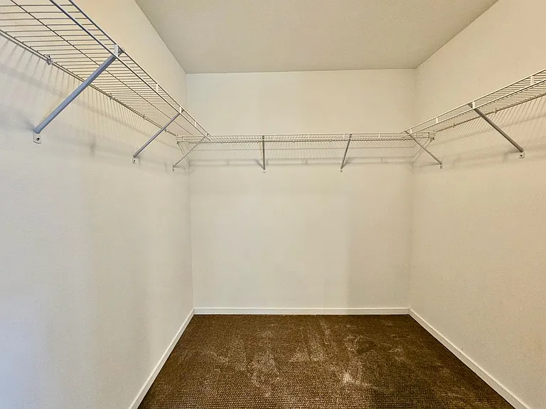 2024 NW 62nd St #A — Photo 10