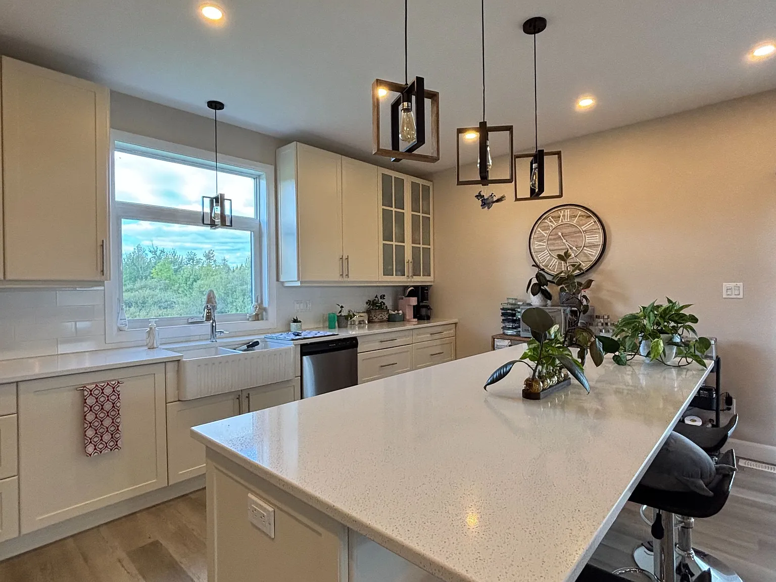 3 bed, $2,600 — Photo 4