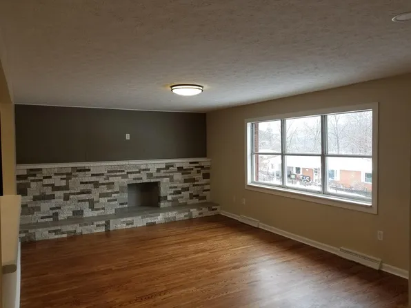 106 Dunbar Ct, Ashland, KY 41101