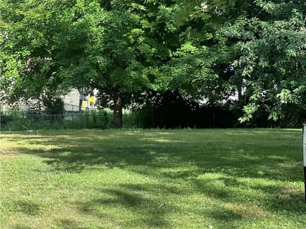 1105 Koehn Dr, Danville, IL 61832