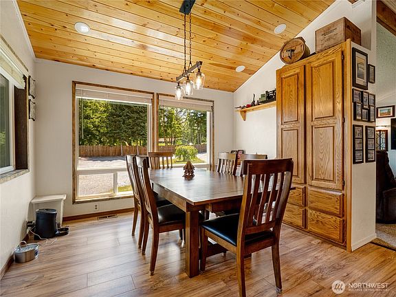 4th image of 33620 45th Avenue Ct E