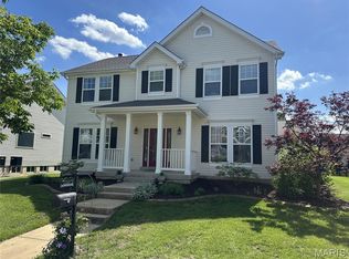 208 Madison Park Dr, Saint Peters, MO 63376