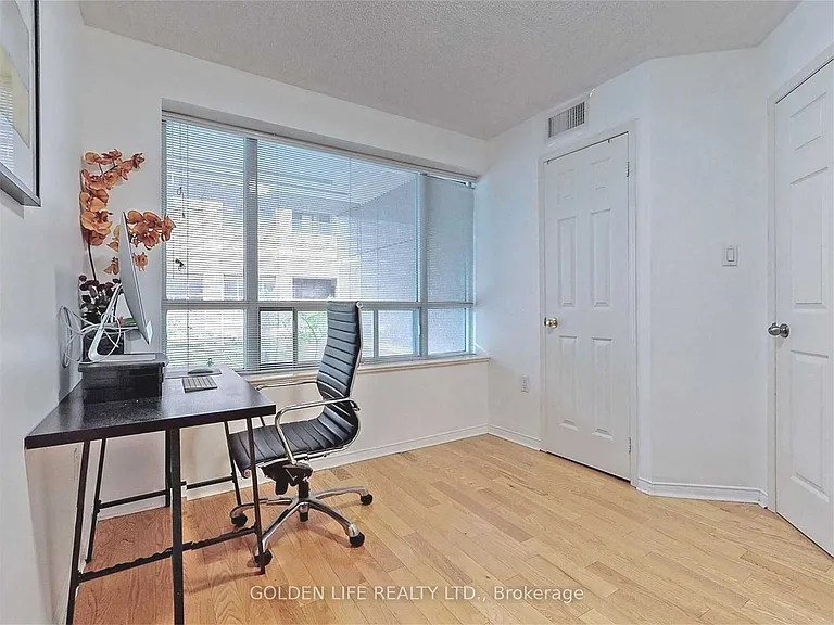 889 Bay St #205 — Photo 9
