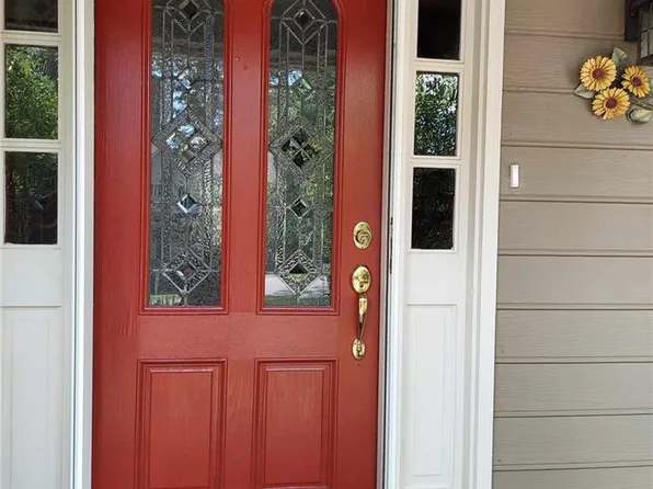 1910 Falcon Wood Dr NE, Marietta, GA 30066