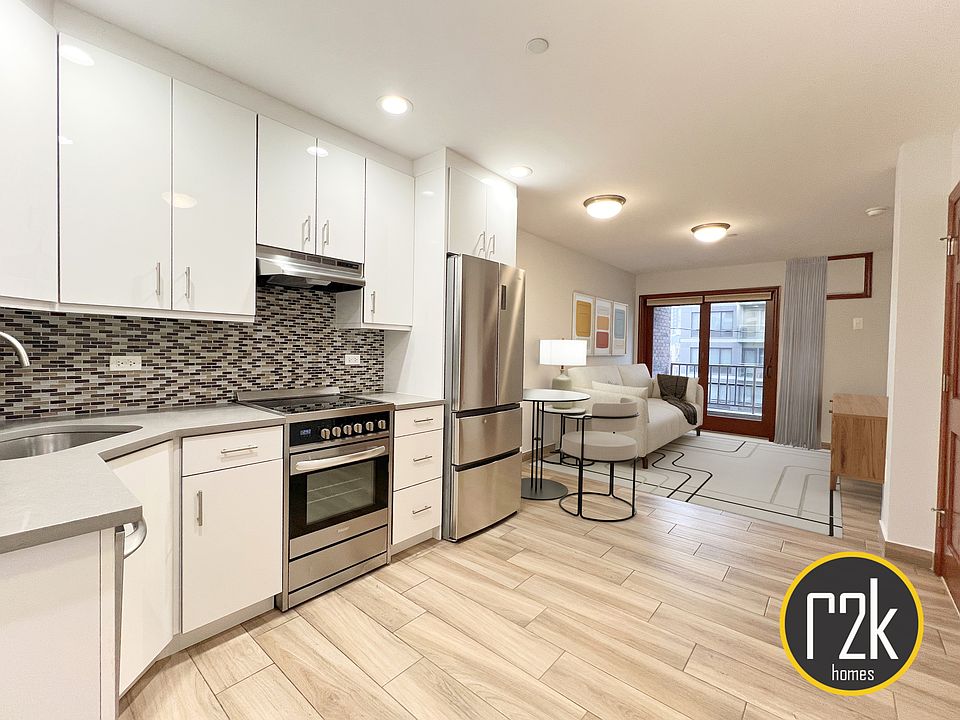 1st image of 21-03 31st Ave #4C