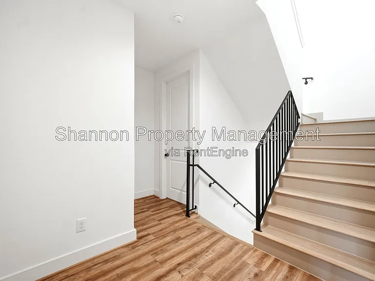 1823 Prospect St #C — Photo 20