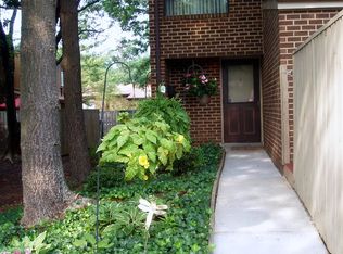 9 Cobbler Ct, Pikesville, MD 21208