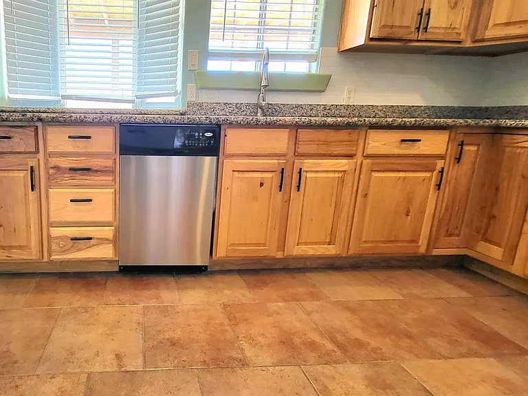 831 David Adam Rd — Photo 21