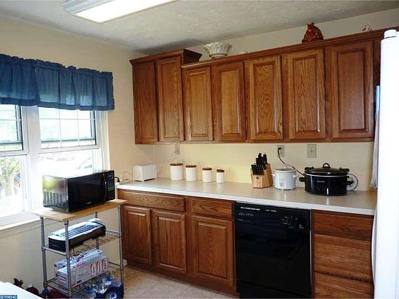 2nd image of 1 Bradley Dr
