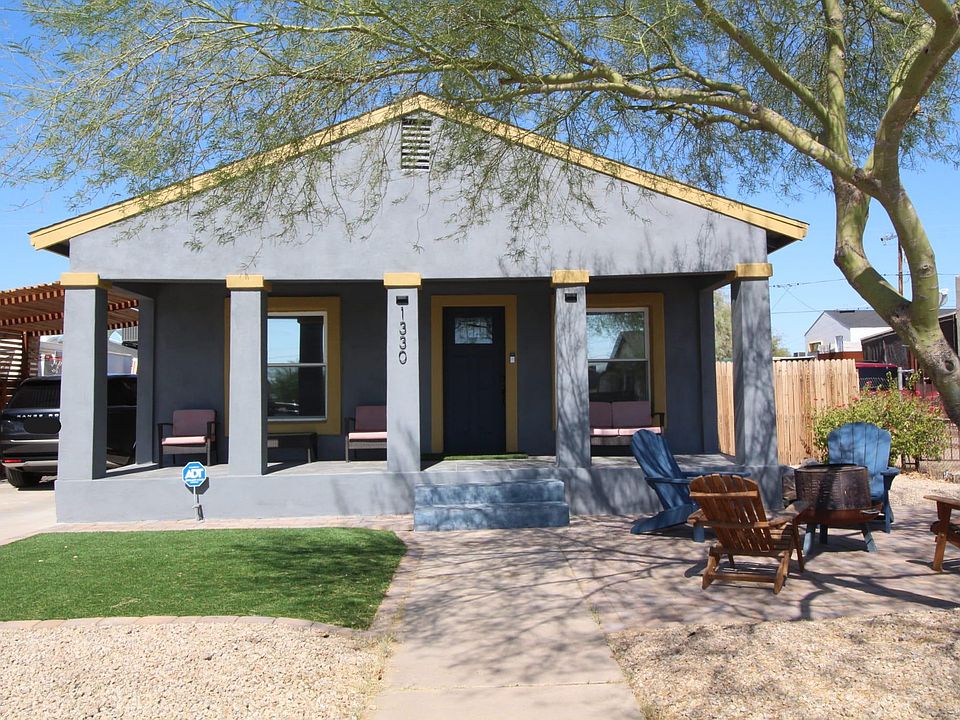 Front house; what you'll see from the street.