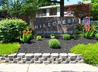 898 Ridgewood Dr, Plainfield, IN 46168