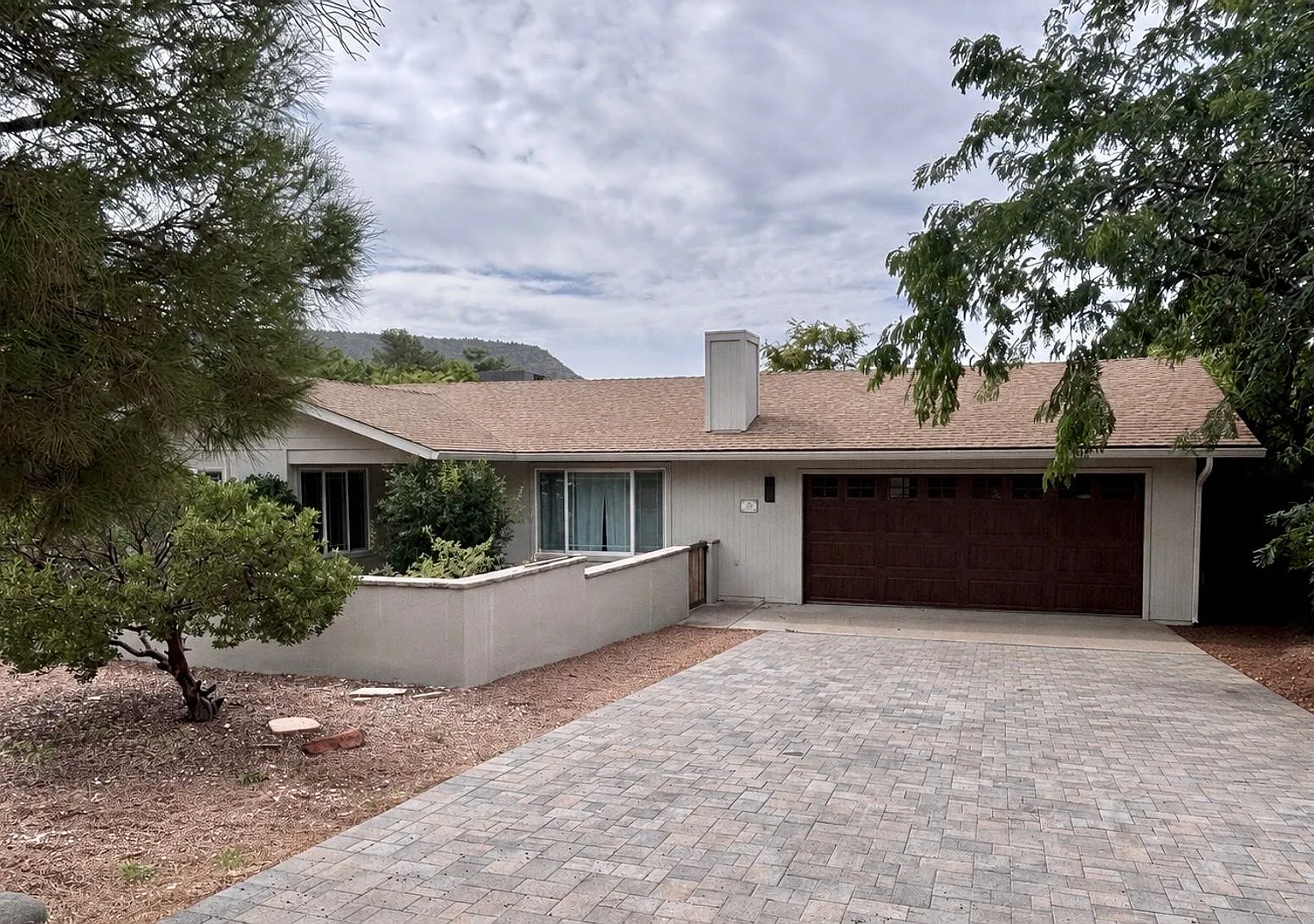 Unfurnished, 1-Year Long-Term Rental — Photo 1