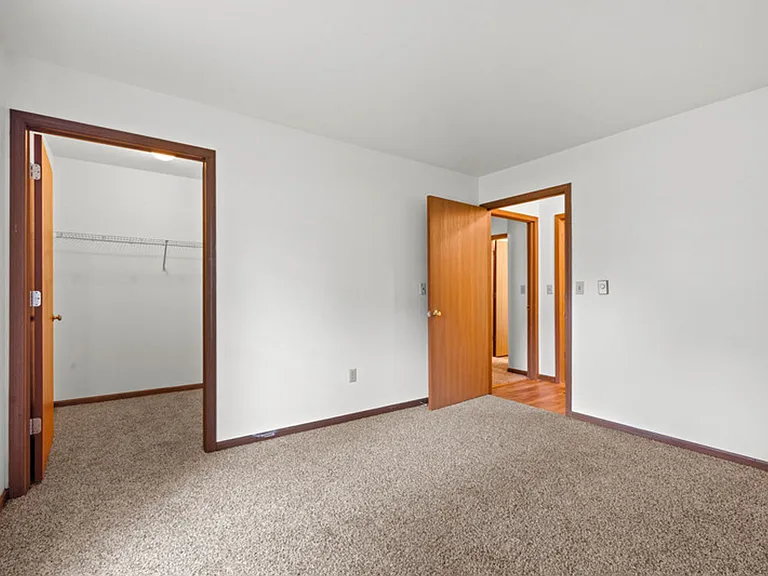 Weston Pines Apartments — Photo 18