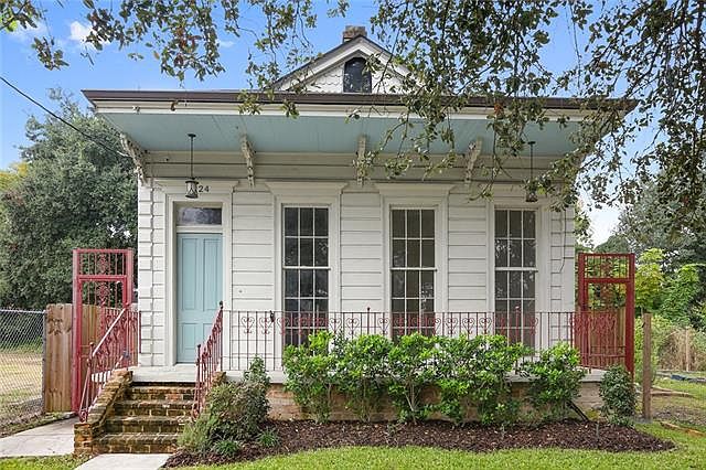 1st image of 2224 Louisiana Ave
