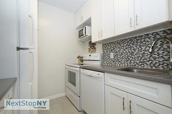 Sold by NextStopNY | media 3