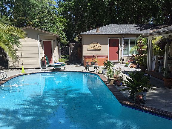 Pool, shed & in-law unit