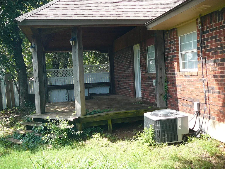 2917 Hickory Ln — Photo 25