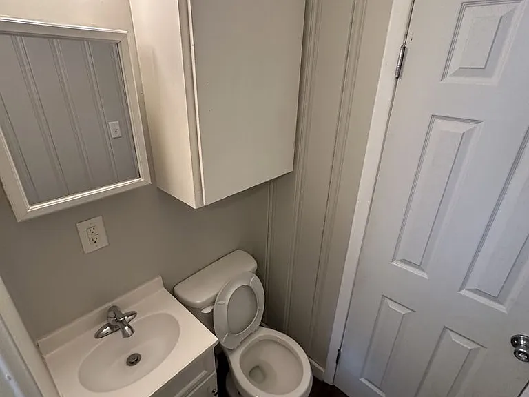 415 E Letchworth St — Photo 14