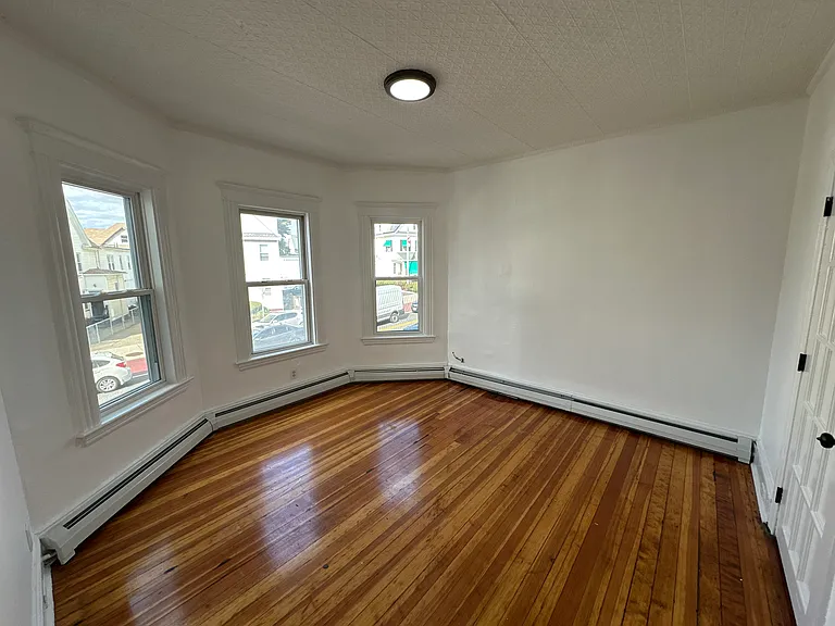 765 Broadway #1 — Photo 4