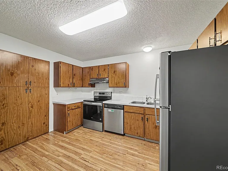 811 Nyssa Dr — Photo 4