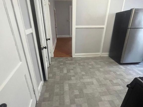 4th image of 21 Underwood St #A