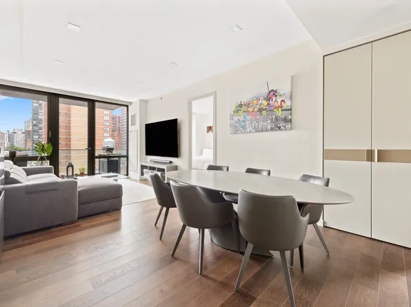 302 East 96th Street 1302 image 2 of 16