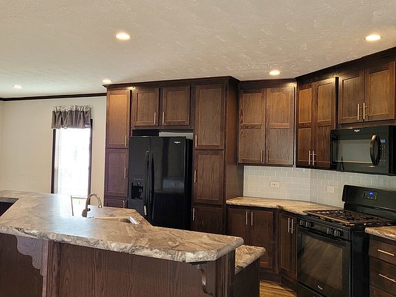 4th image of 1585 Ray Blvd #753