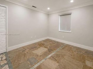 5735 Hayes St #0, Hollywood, FL 33021