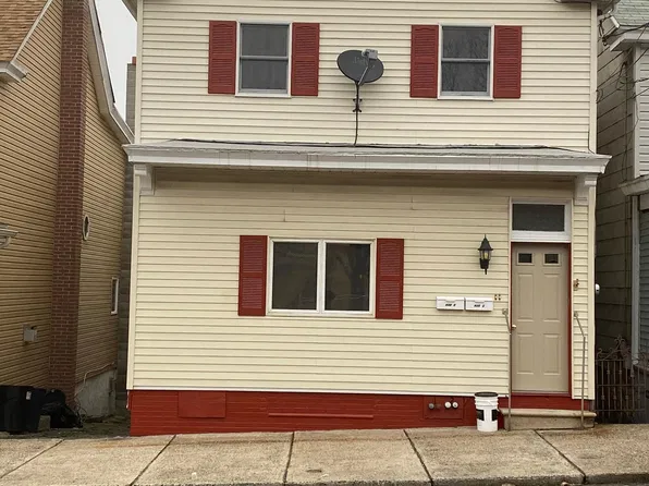 430 W White St #2, Summit Hill, PA 18250