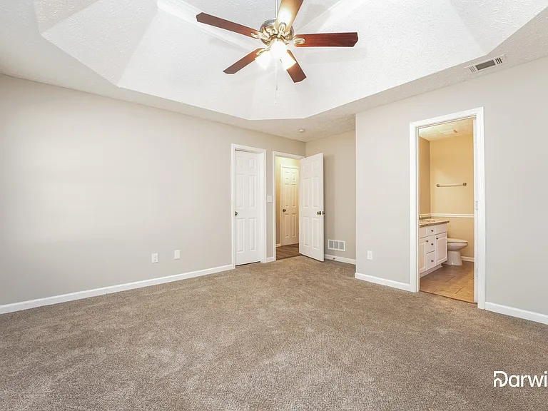 610 Pebble Blvd — Photo 9