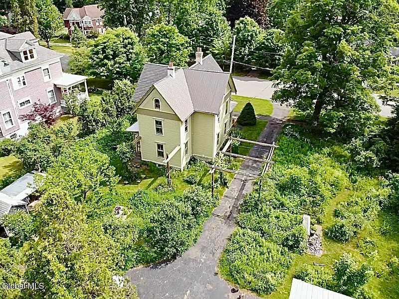 2nd image of 42 Dolge Avenue