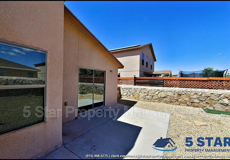 11613 Ochre Bluff Ln — Photo 35