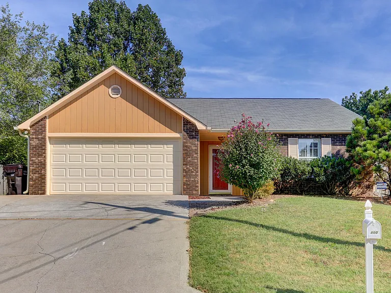 800 Black Rock Cir — Photo 18