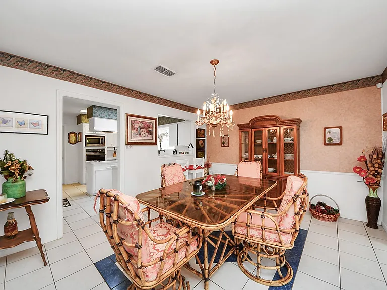 17 Winged Foot Dr — Photo 42