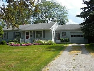 1st image of 37 Westgate Dr