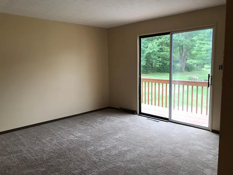 3119 Dewalt Dr — Photo 6