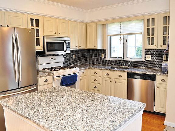 4th image of 66 Kingfisher Cir