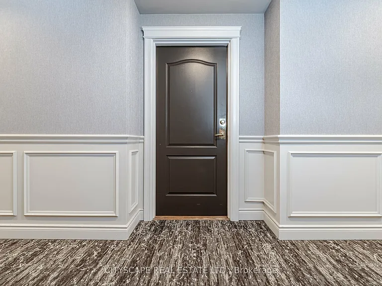 3351 Cawthra Rd #321 — Photo 6