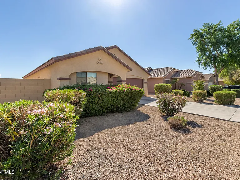17715 W Redfield Rd — Photo 32