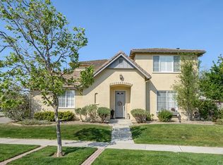 711 E Arthur Ln, Santa Maria, CA 93455