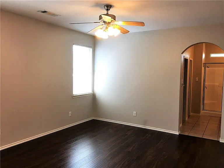 8004 Ranchvale Ln — Photo 16