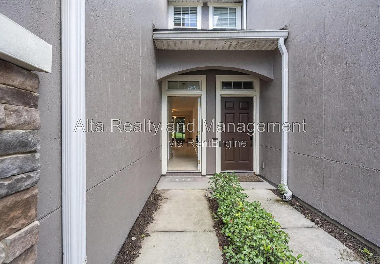 2 bed, 2.5 bath, 1412 sqft, $1,800 — Photo 3