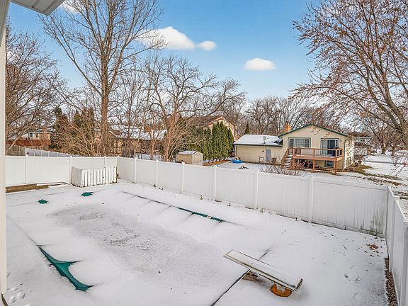 5th image of 6616 Hillsboro Ave N