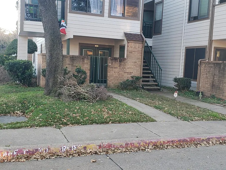 2300 Balsam Dr #G111 — Photo 9