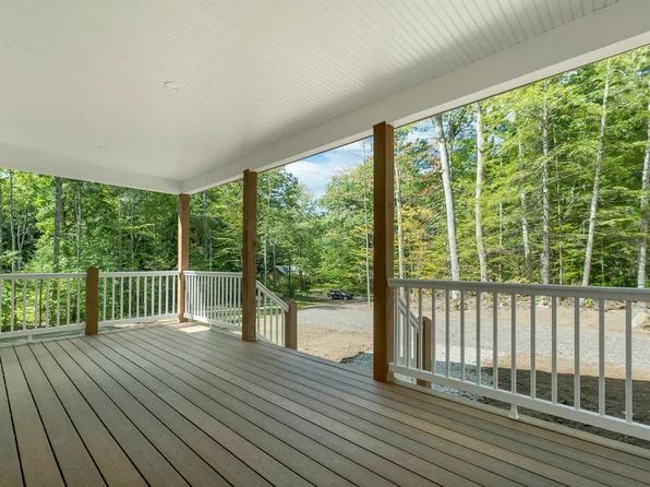44 Lincoln Drive, Moultonborough, NH 03254