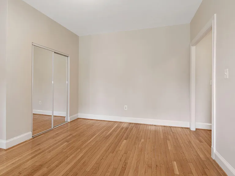 1401 Columbia Rd NW #113 — Photo 9