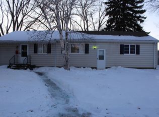 1744 S 1st St, Aberdeen, SD 57401