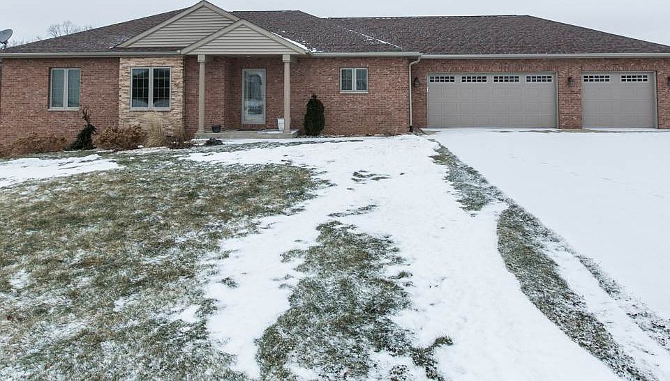 1st image of 15887 Red Maple Dr