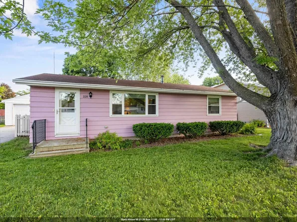 328 Brantwood Dr, Neenah, WI 54956