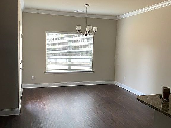 2nd image of 6503 Moon Crest Ln